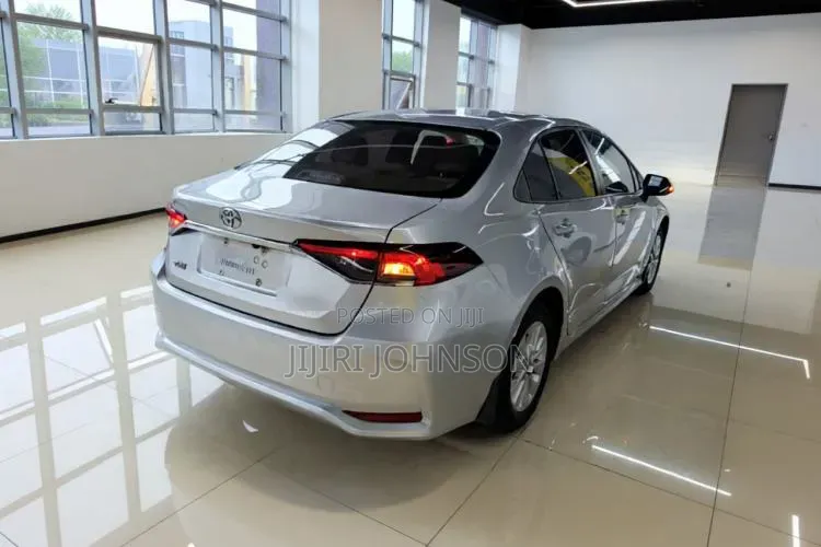 Toyota Corolla 2022 White