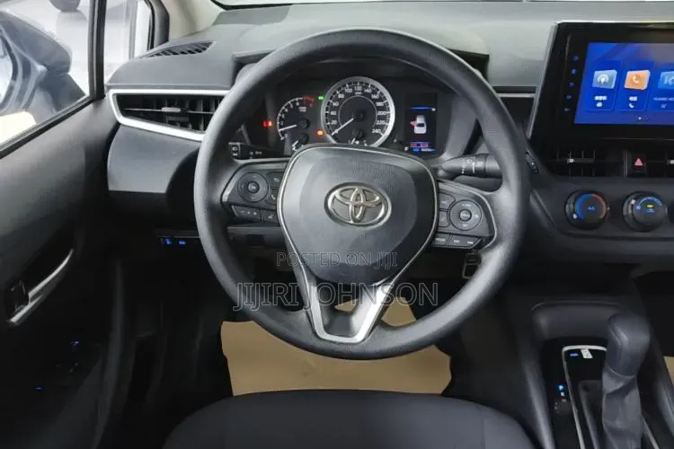 Toyota Corolla 2022 White