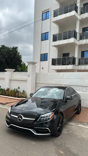 Mercedes-Benz C300 2020 Black