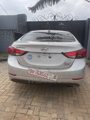 Hyundai Elantra Limited 4dr Sedan (1.8L 4cyl 6A) 2014 Silver