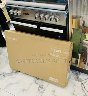 Exclusive Sleek Samsung 43′′ Crystal UHD Series 43U8072F TV (2025)