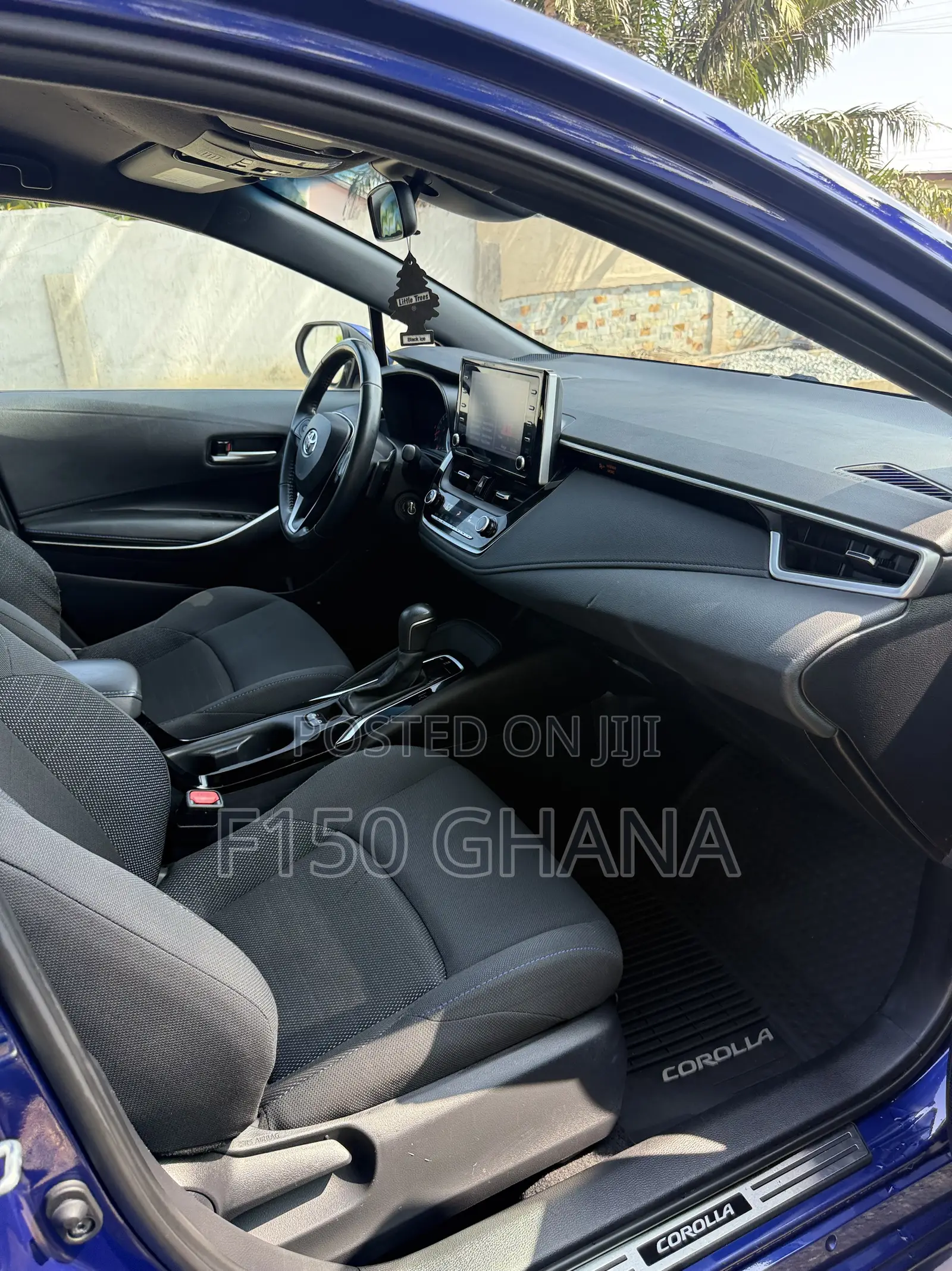 Toyota Corolla SE 2020 Blue