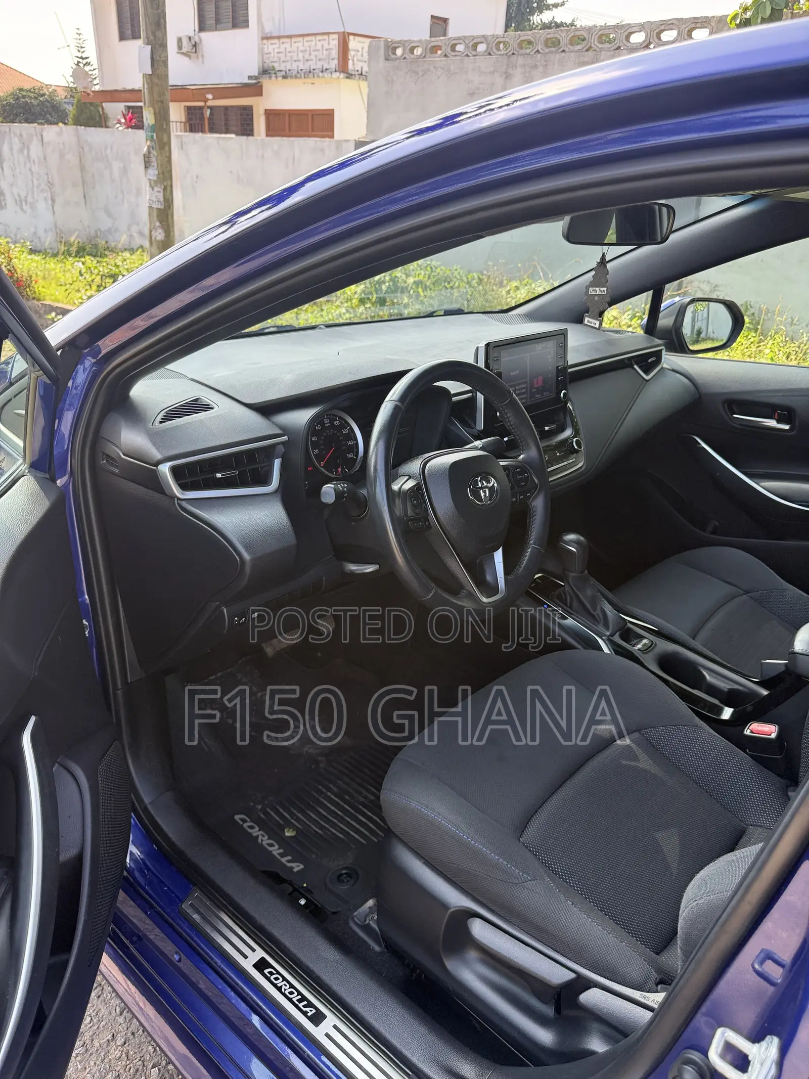 Toyota Corolla SE 2020 Blue