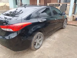 Hyundai Avante 2014 Black