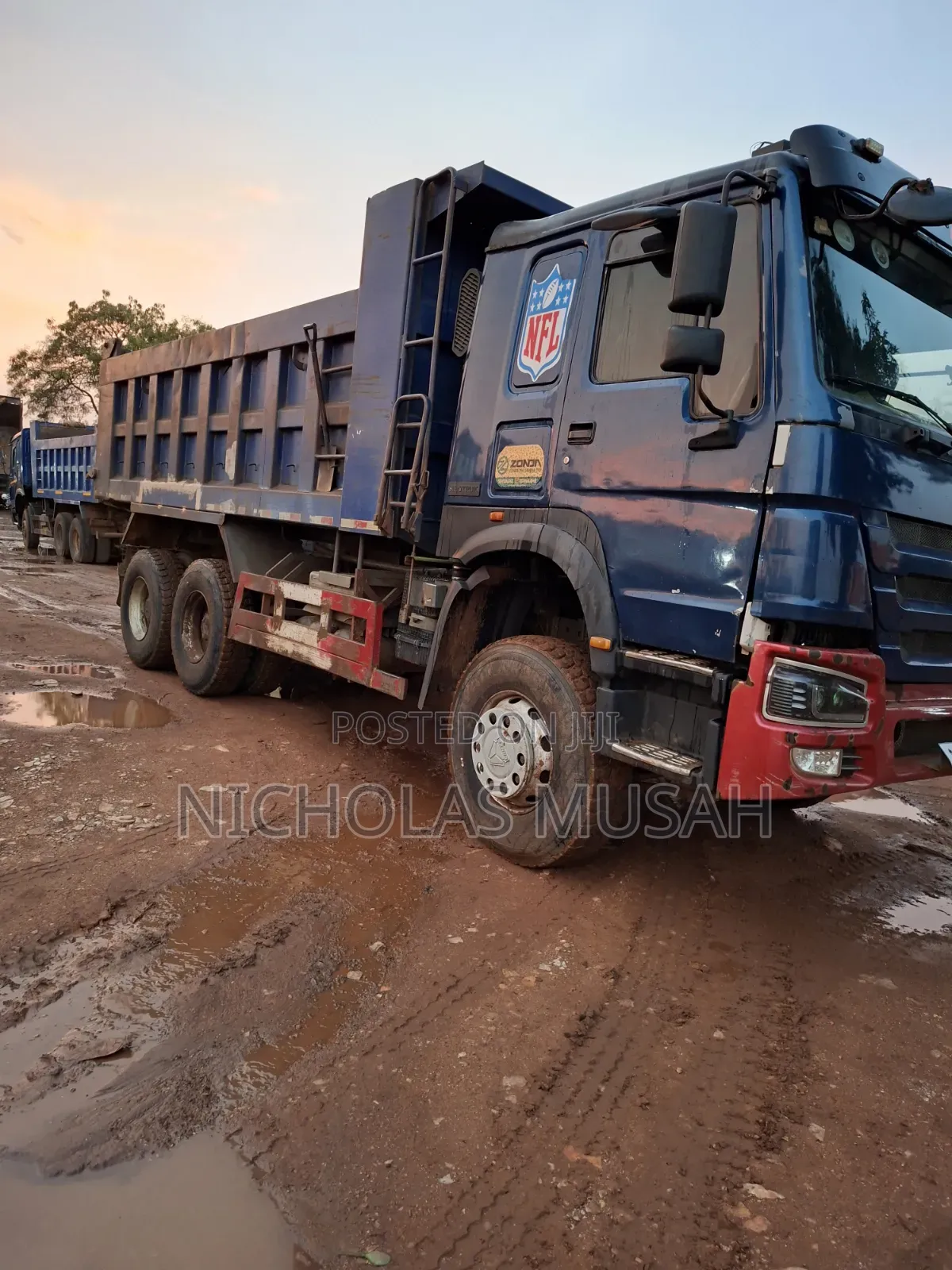 Sinotruk 2019 Blue
