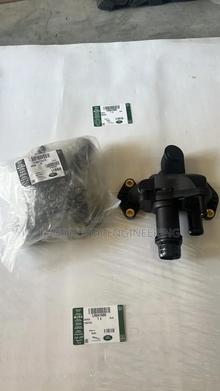 Land Range Rover Sport Discovery Engine Coolant Thermostat LR073372
