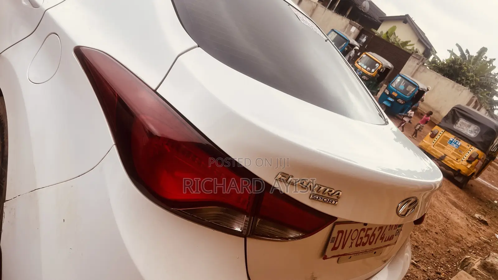 Hyundai Elantra 2016 White