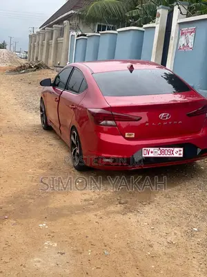 Hyundai Elantra SE 2020 Red