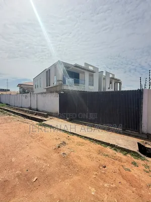 4bdrm House in Apex, Baatsona Total for sale