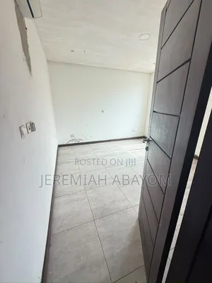 4bdrm House in Apex, Baatsona Total for sale