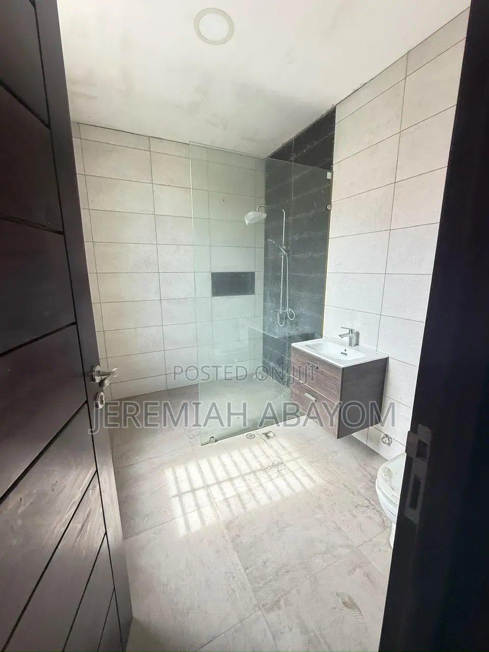 4bdrm House in Apex, Baatsona Total for sale