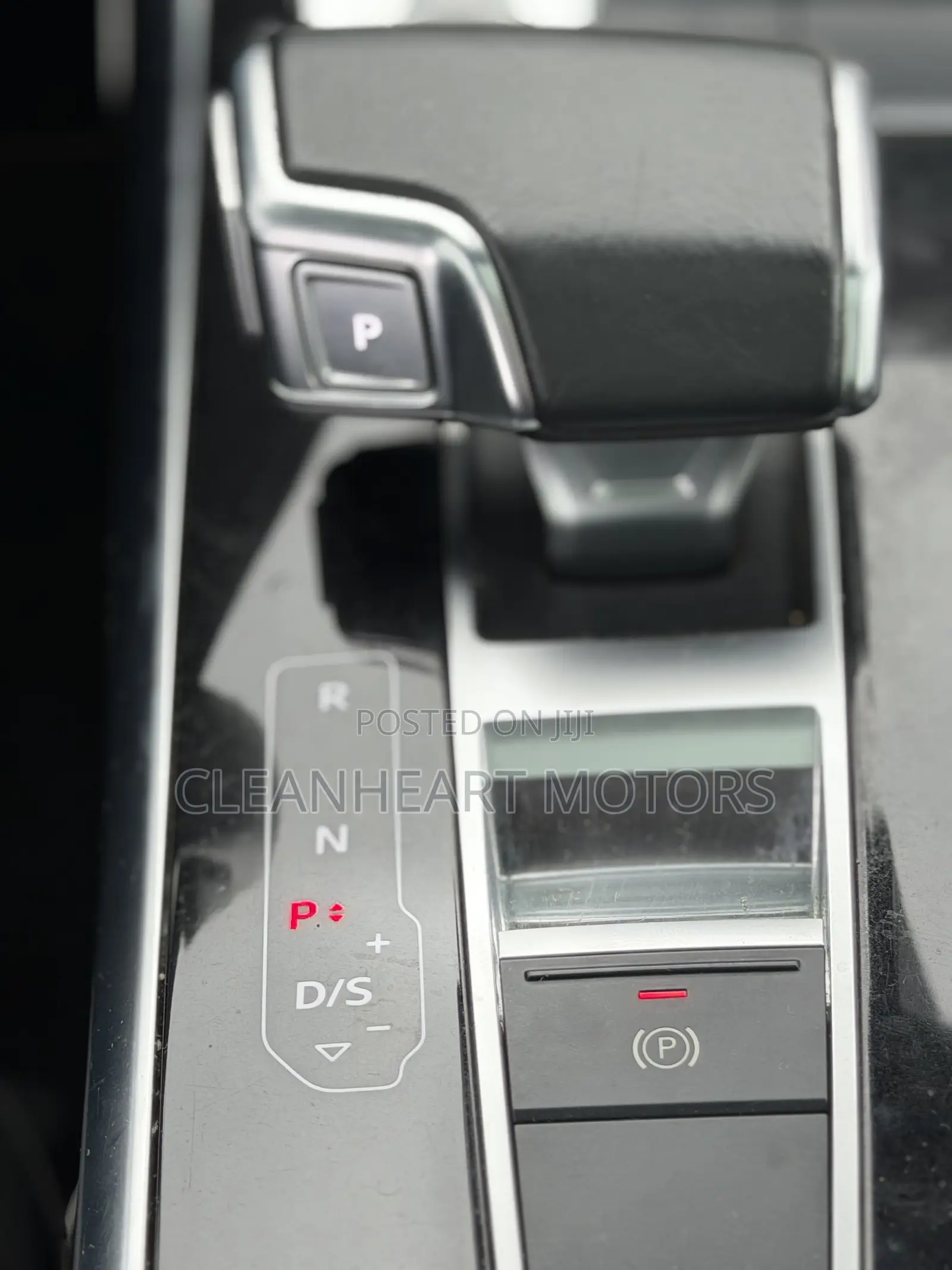 Audi Q8 2022 White