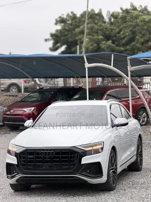 Audi Q8 2022 White