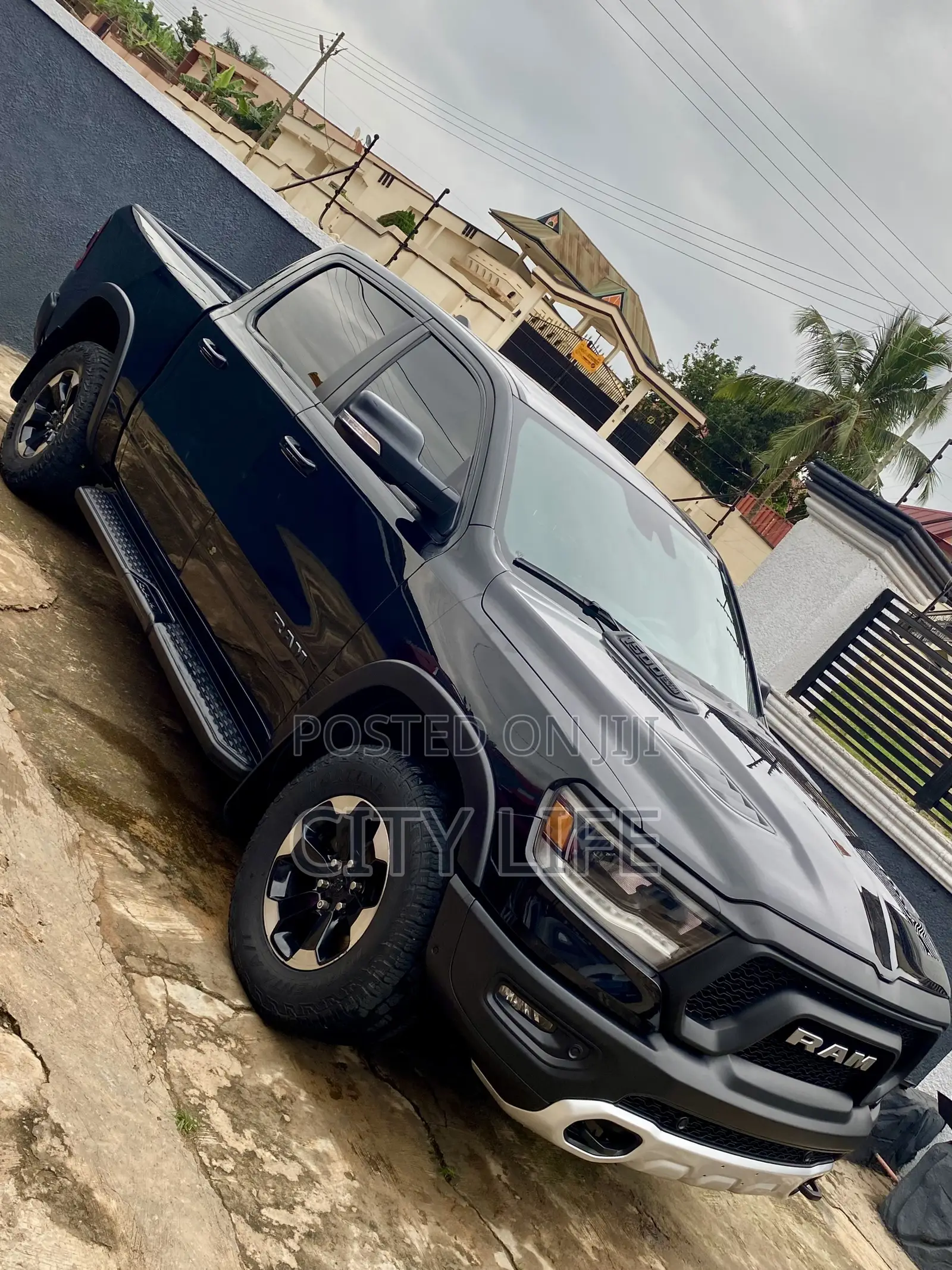 RAM 1500 2020 Black