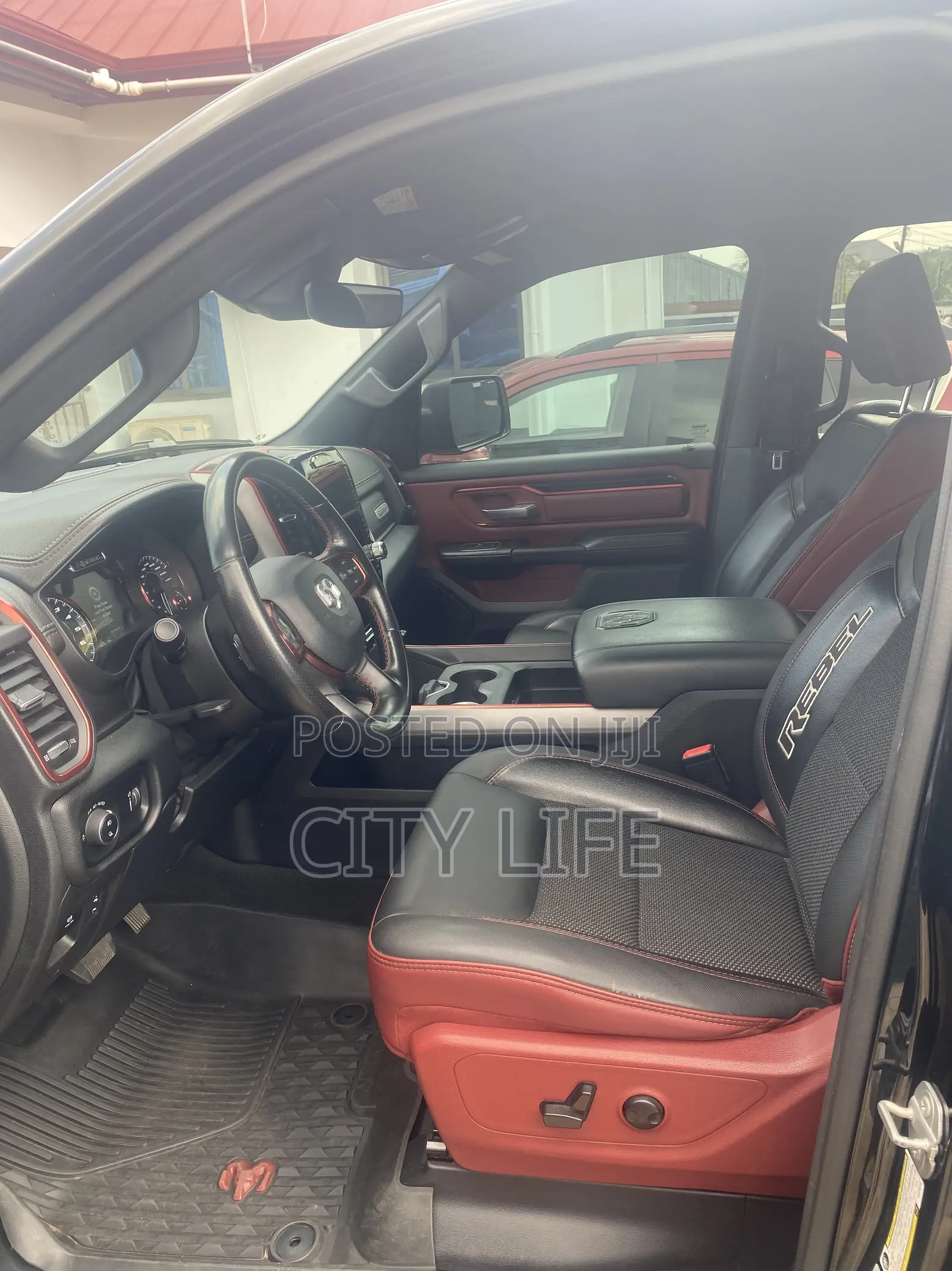 RAM 1500 2020 Black