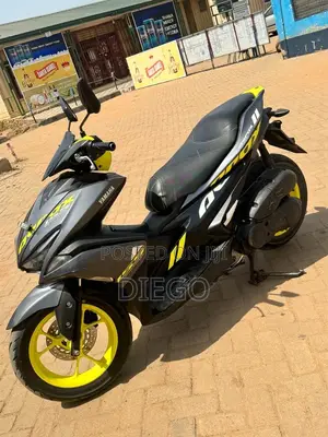 Yamaha 2023 Black
