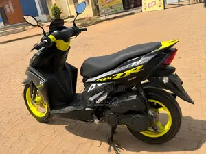 Yamaha 2023 Black