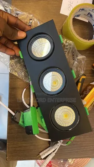 Uniform Long Life Span Spot Light