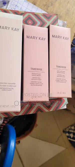 Mary Kay Hydrating Cleanser and Antioxidant Moisturizer