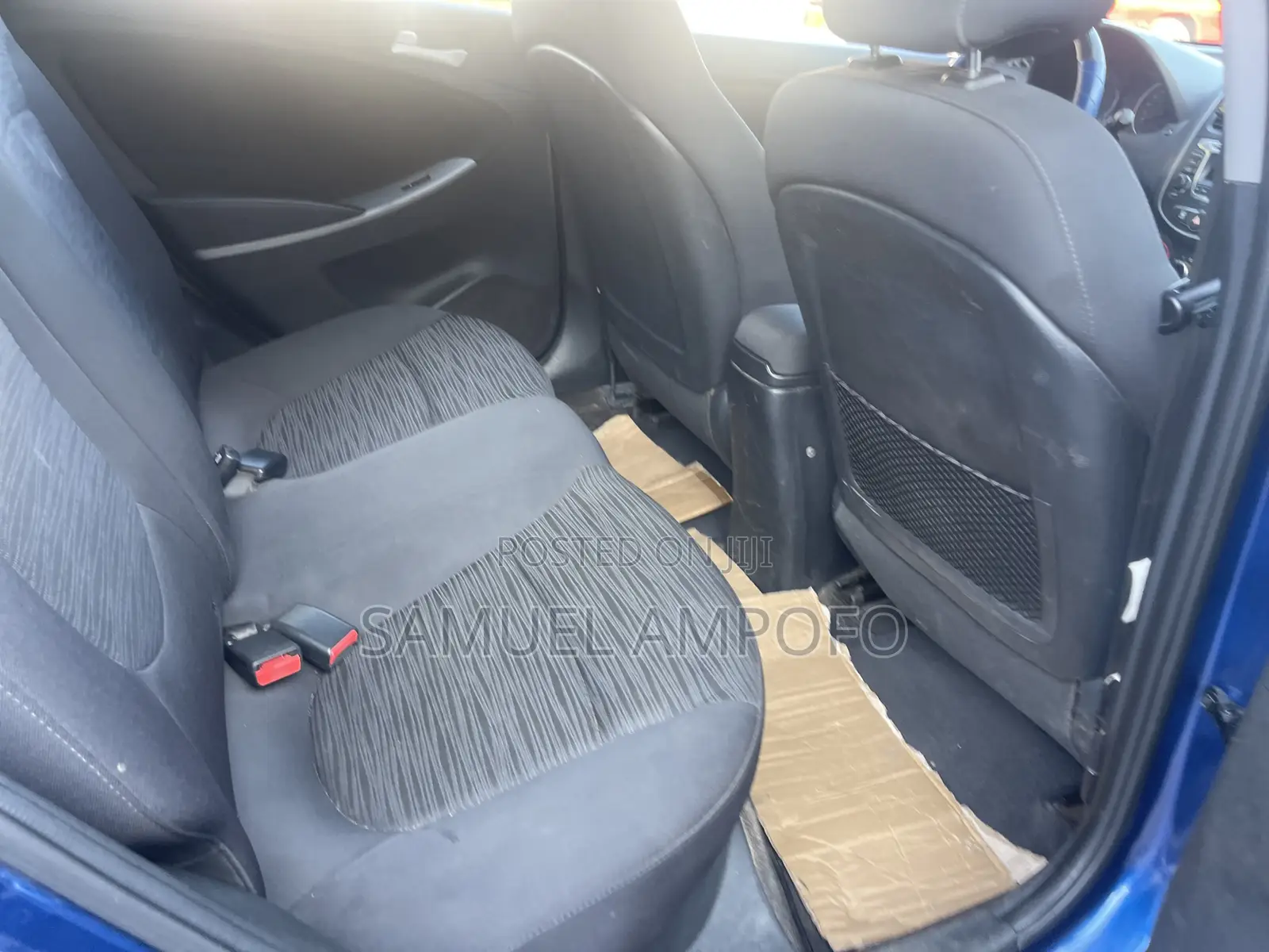 Hyundai Accent SE Hatchback 2016 Blue