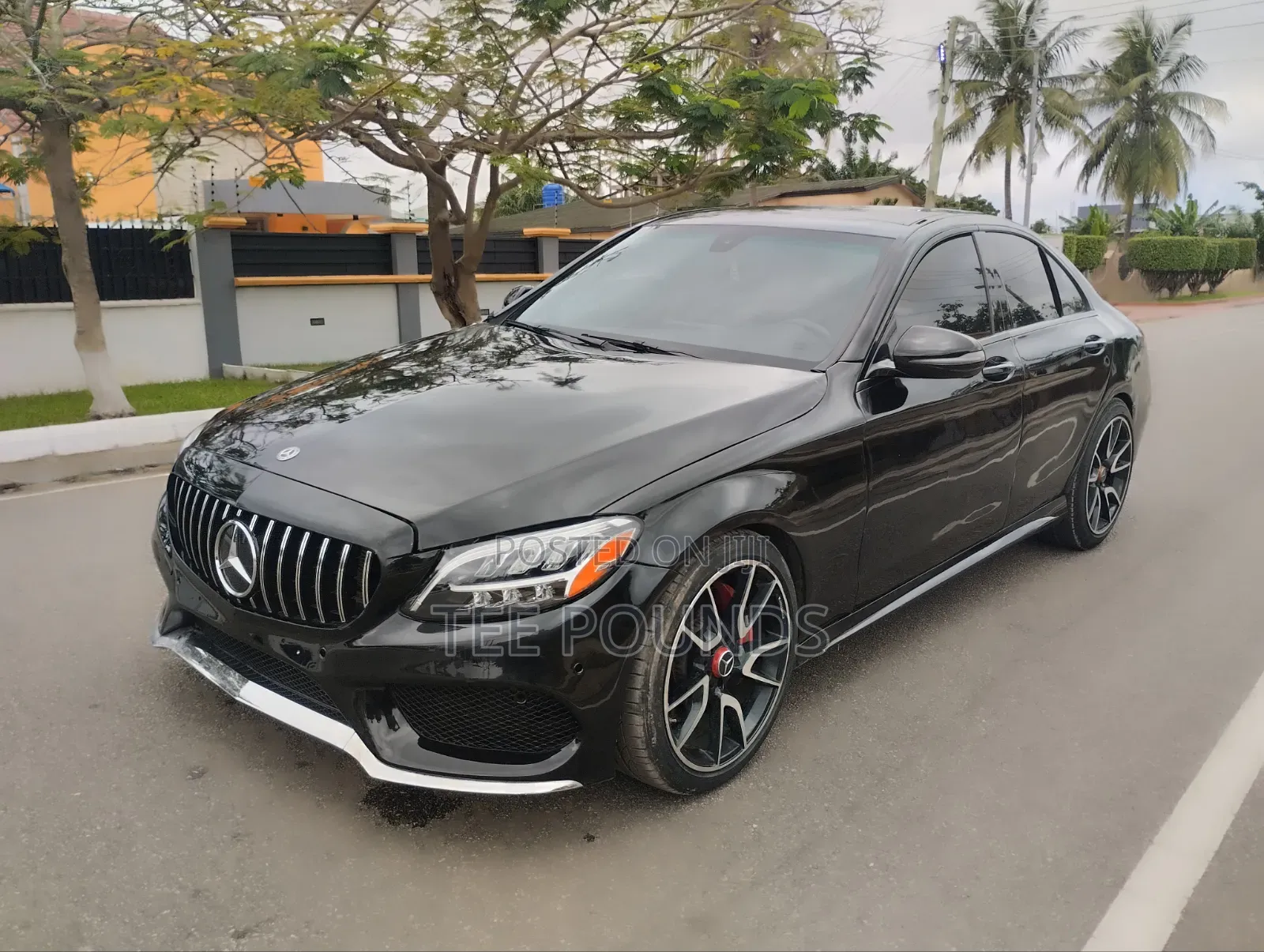 Mercedes-Benz C300 2020 Black