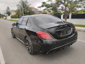 Mercedes-Benz C300 2020 Black