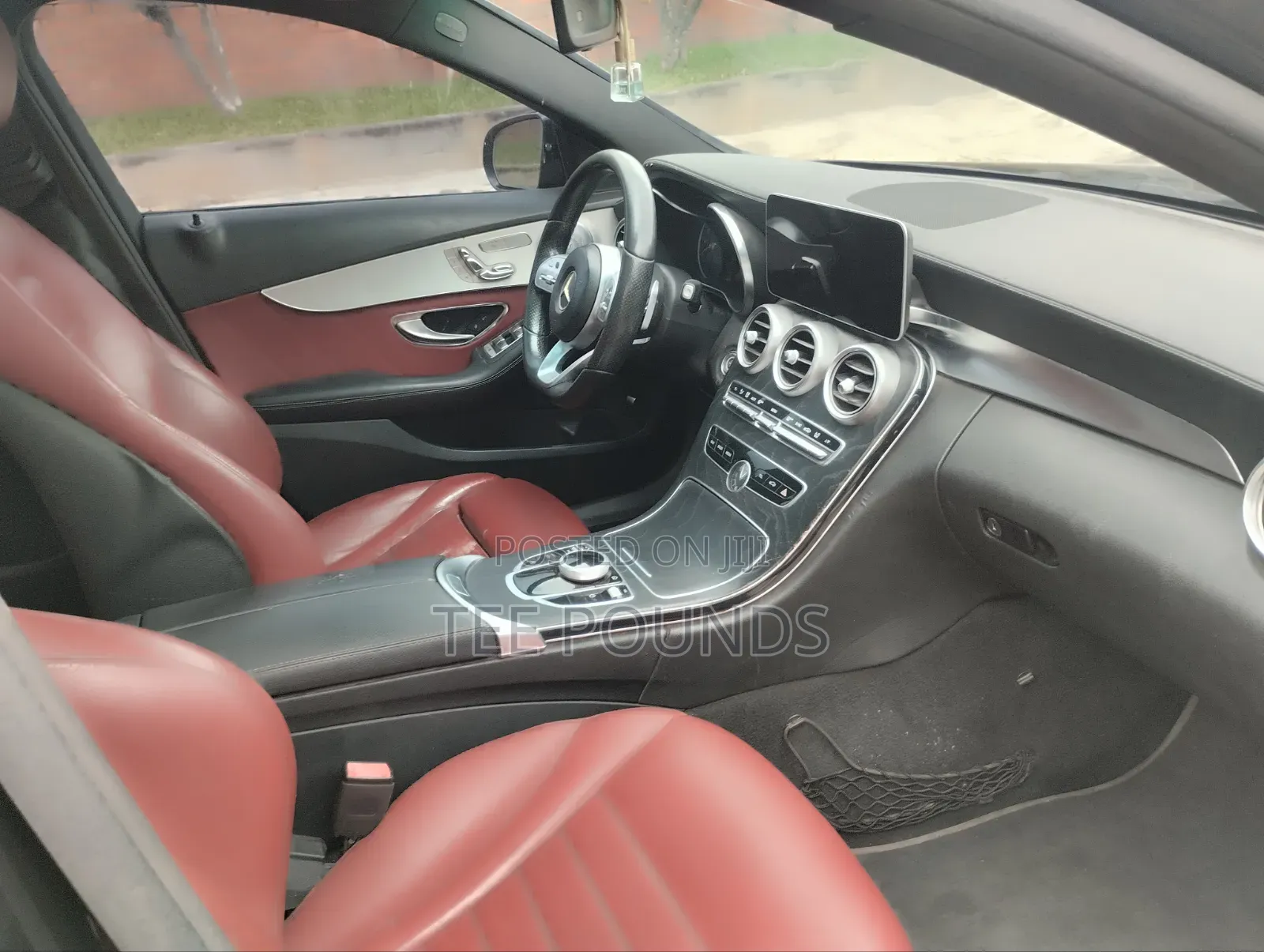 Mercedes-Benz C300 2020 Black