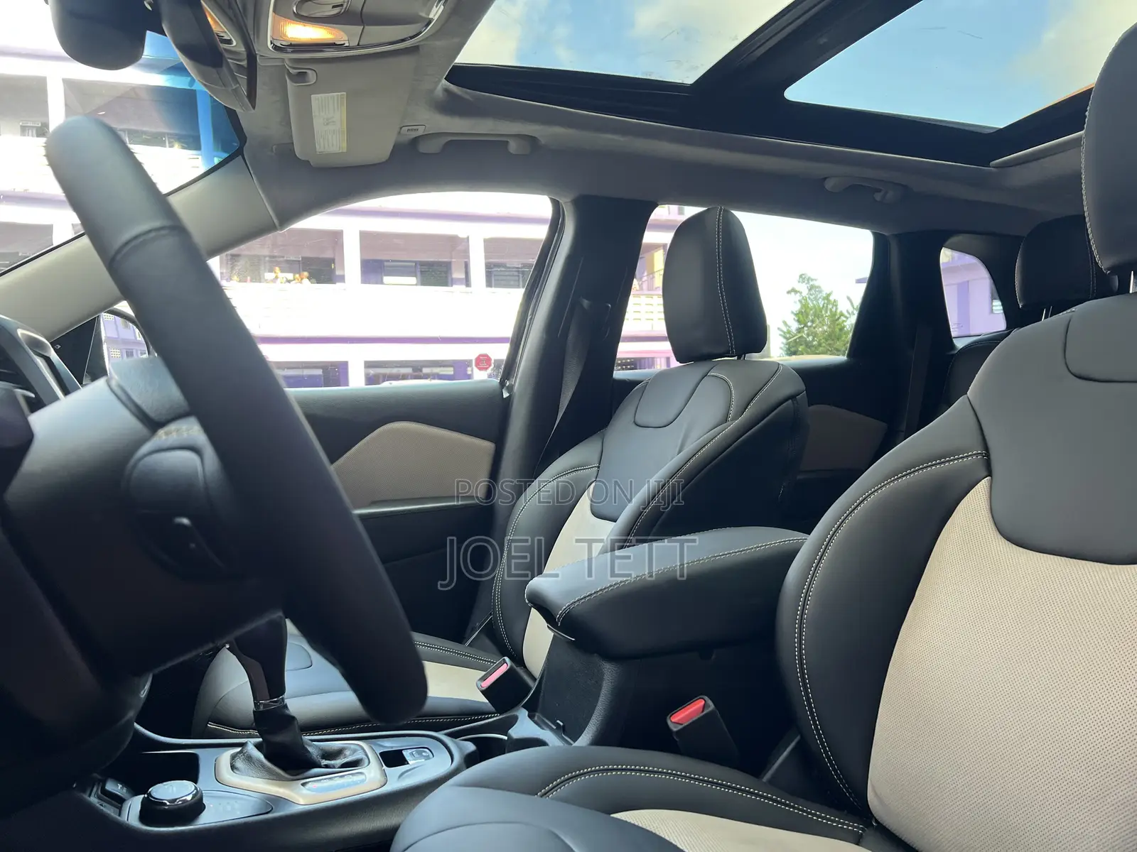 Jeep Cherokee Latitude 4dr SUV 4WD (2.4L 4cyl 9A) 2014 Black
