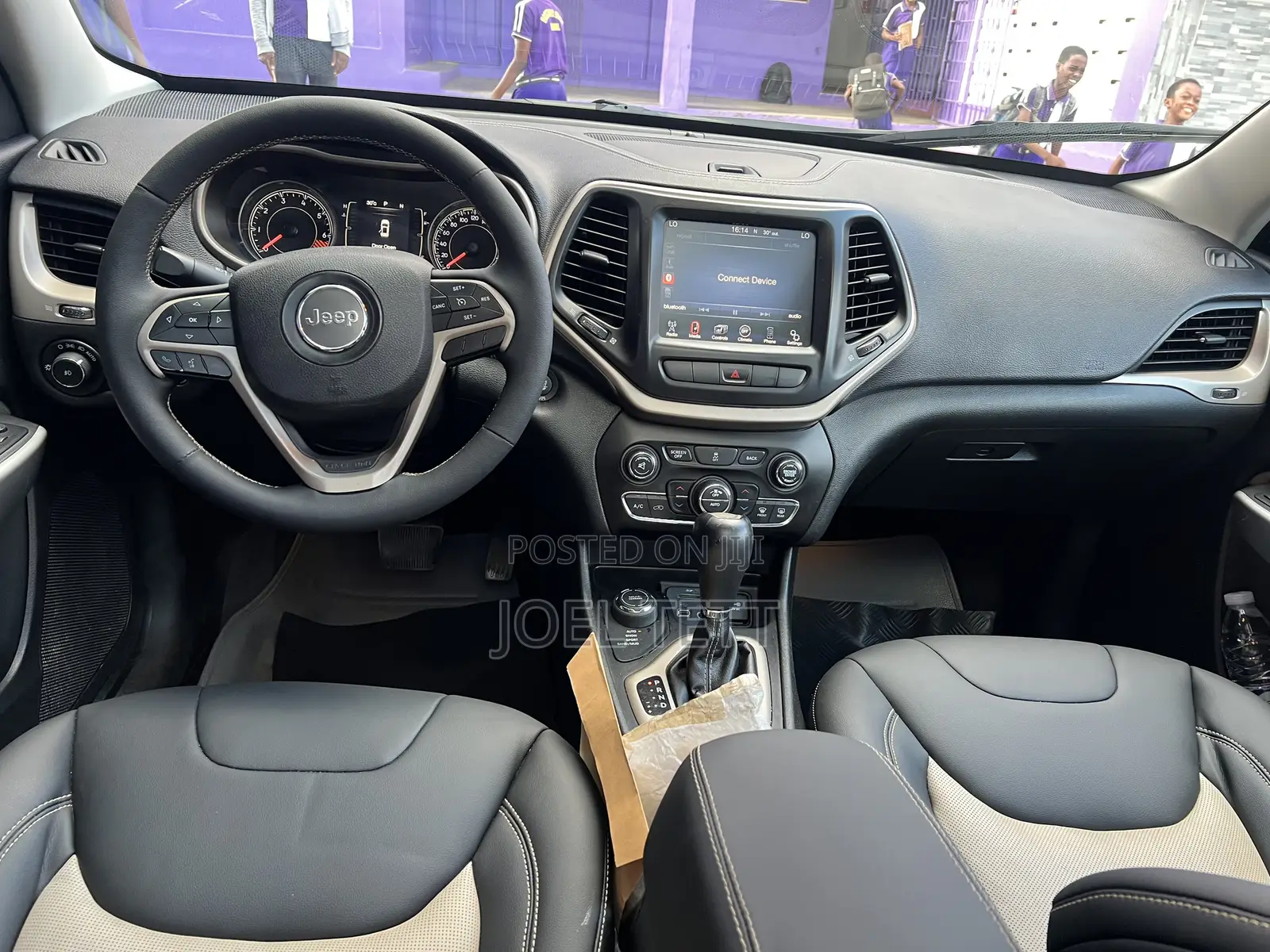 Jeep Cherokee Latitude 4dr SUV 4WD (2.4L 4cyl 9A) 2014 Black