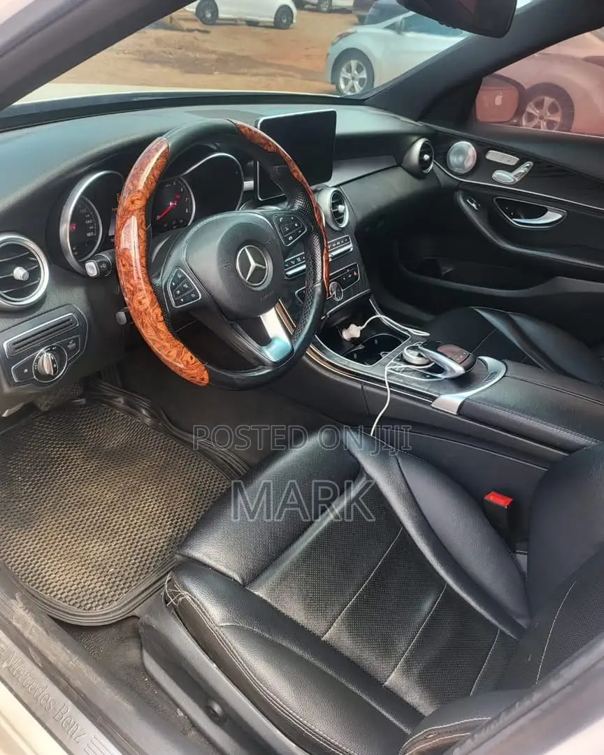 Mercedes-Benz C300 2016 White