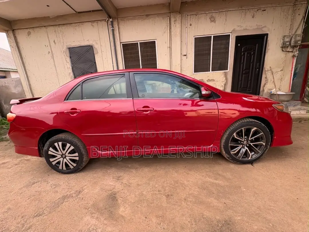 Toyota Corolla 2010 Red