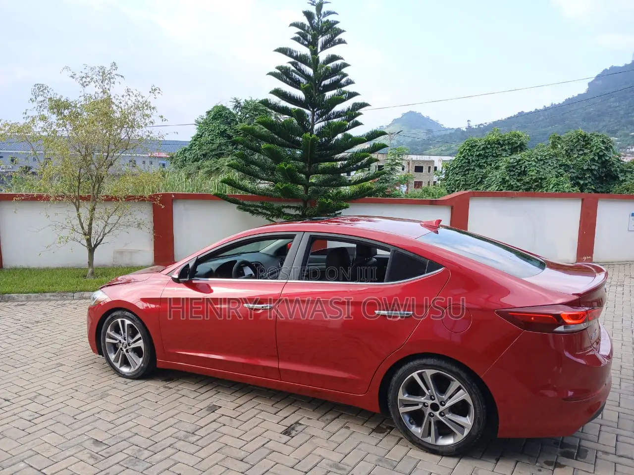 Hyundai Elantra Limited Sedan FWD (2.0L 4cyl 6A) 2017 Burgundy