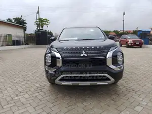 New Mitsubishi Outlander 2022 Black