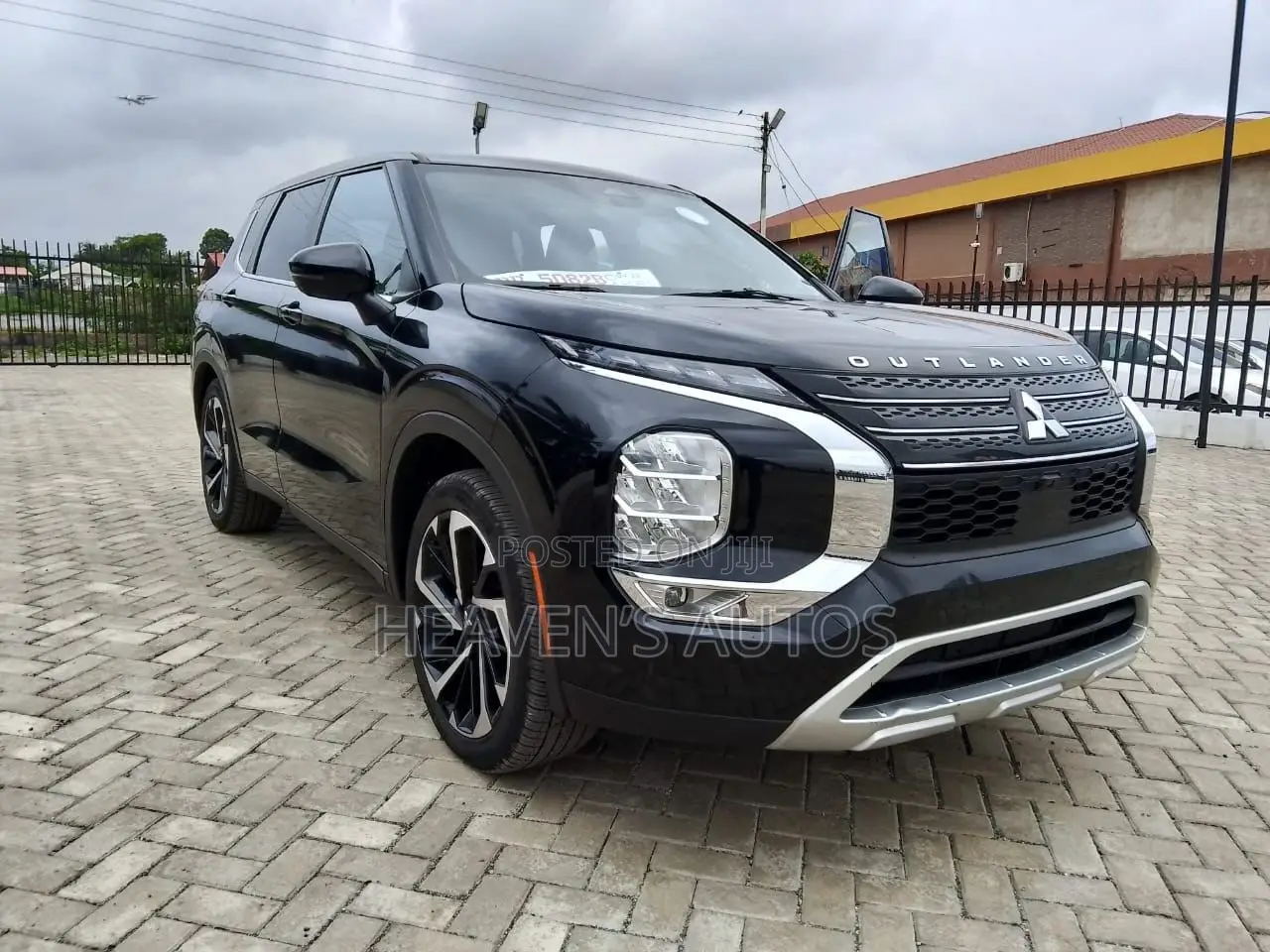 New Mitsubishi Outlander 2022 Black