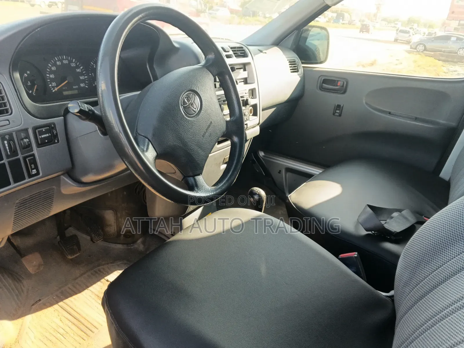 Toyota HiAce 2009 Silver