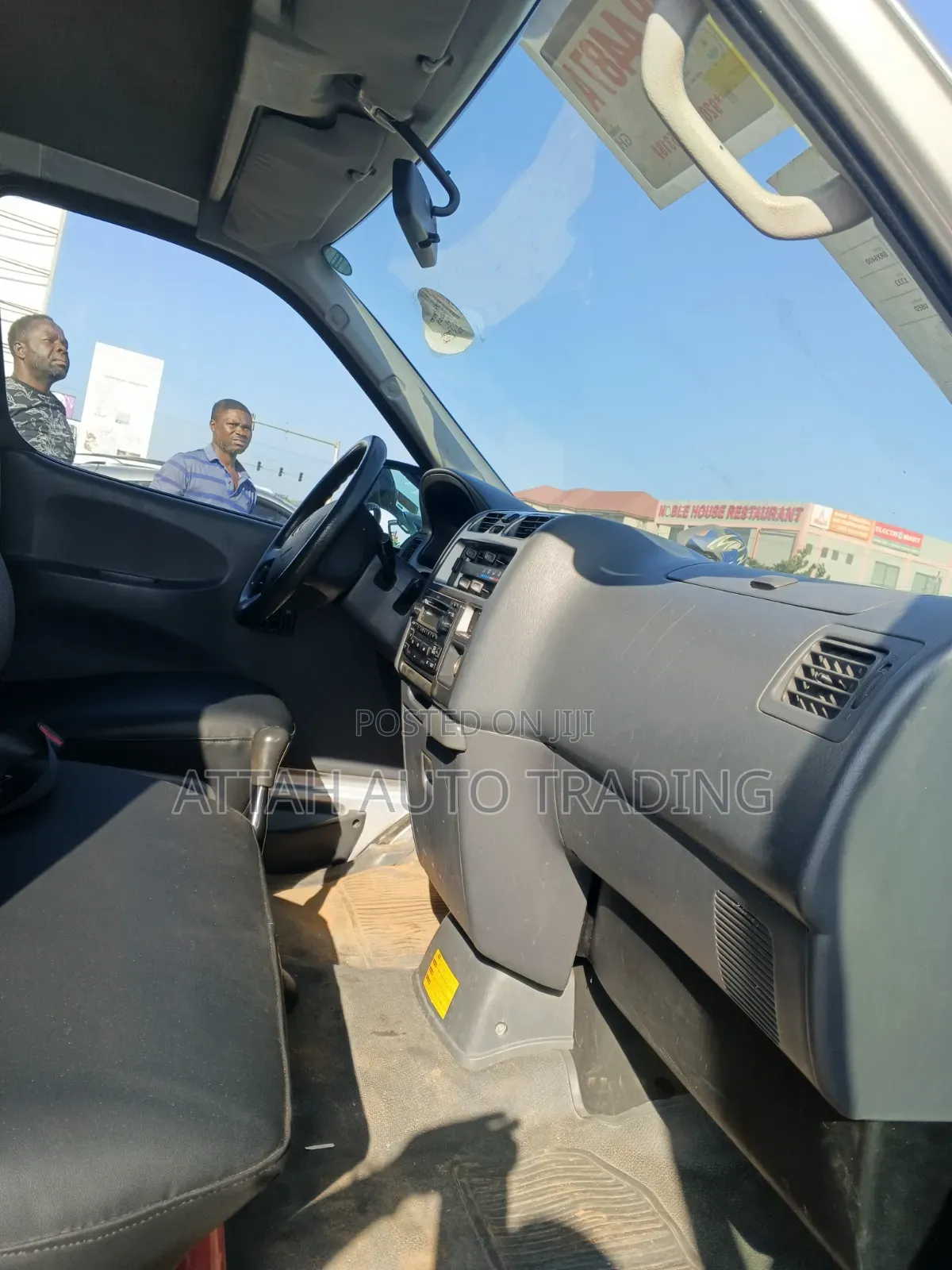 Toyota HiAce 2009 Silver