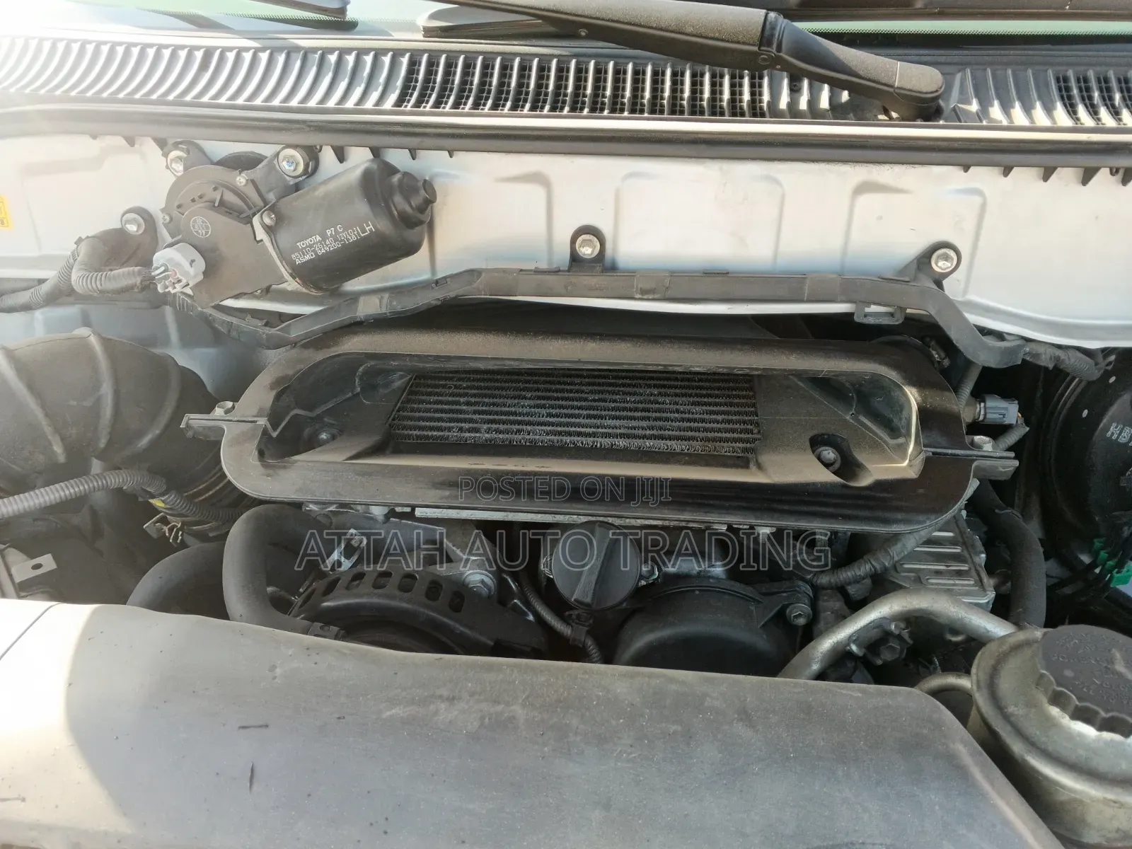 Toyota HiAce 2009 Silver