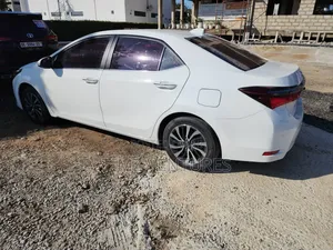 Toyota Corolla 2021 White