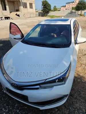 Toyota Corolla 2021 White