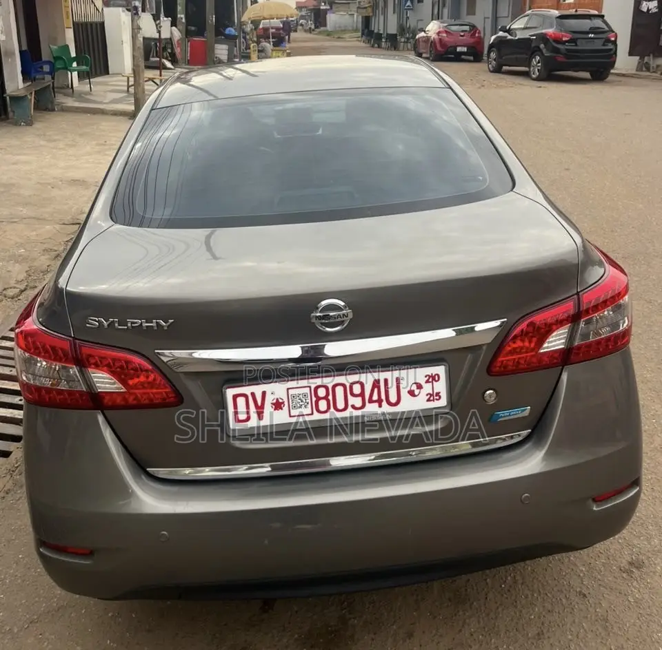 Nissan Sentra FE+ S 2016 Beige