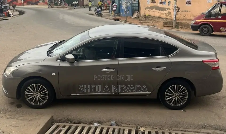 Nissan Sentra FE+ S 2016 Beige