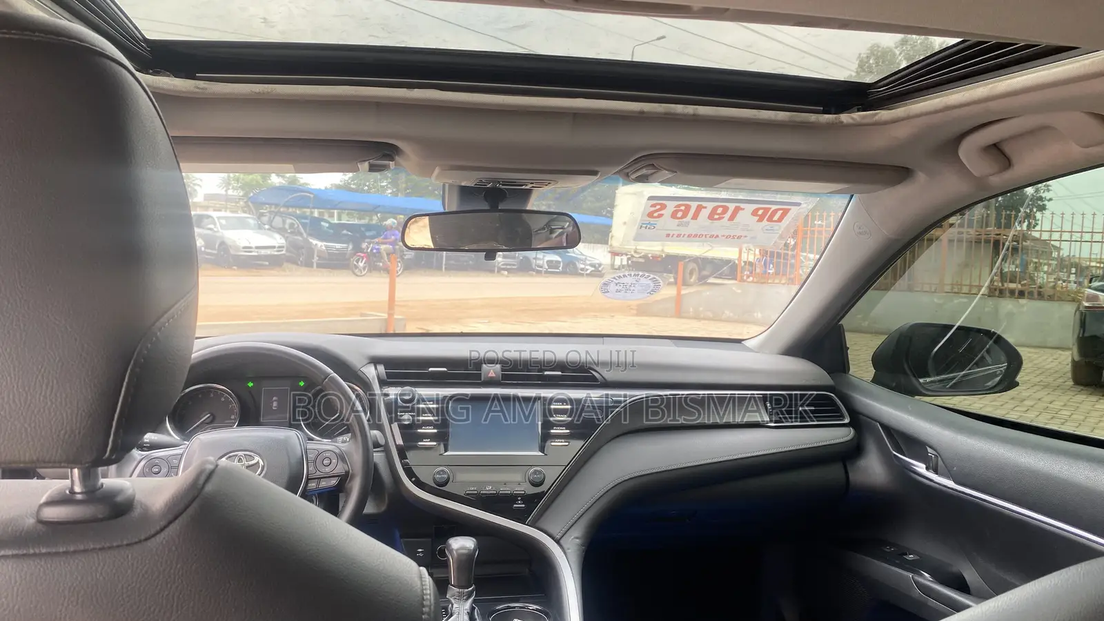 Toyota Camry SE (2.5L 4cyl 8A) 2019 Matt Black