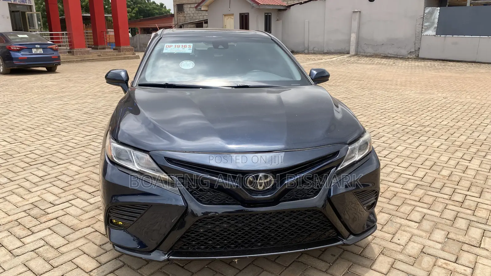 Toyota Camry SE (2.5L 4cyl 8A) 2019 Matt Black