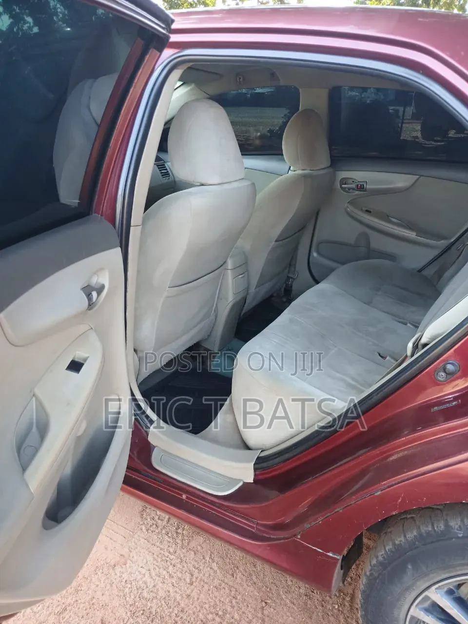Toyota Corolla LE 4dr Sedan (1.8L 4cyl 4A) 2010 Red
