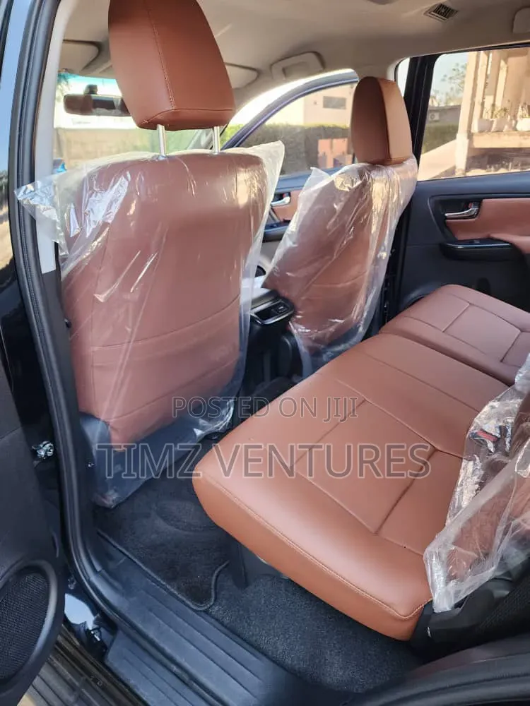 Toyota Fortuner 2025 Black