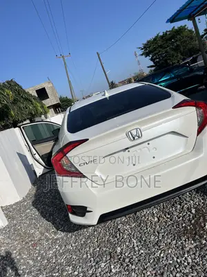 Honda Civic 2018 White