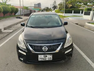 Nissan Versa 2014 Black