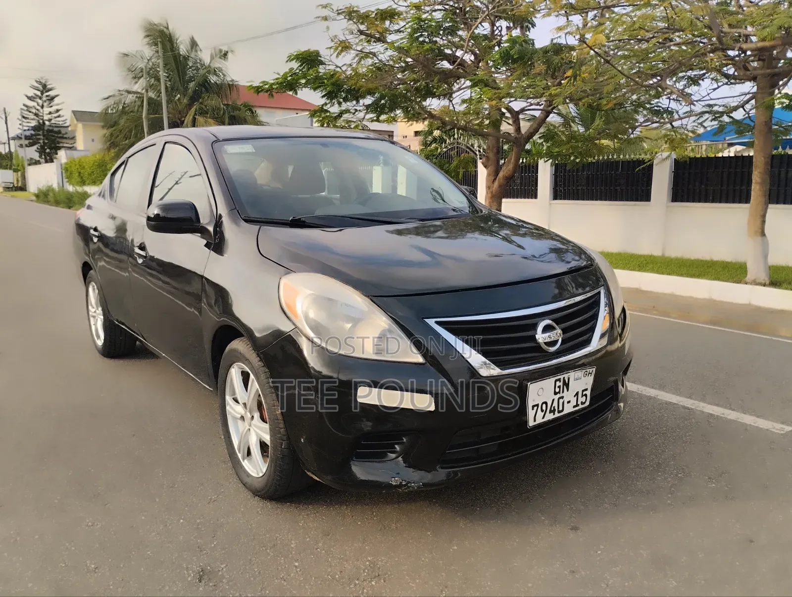Nissan Versa 2014 Black