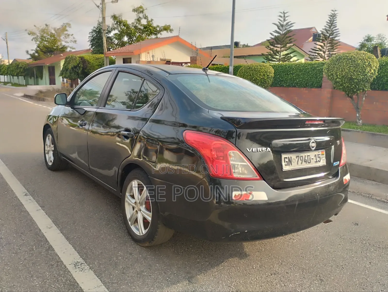 Nissan Versa 2014 Black