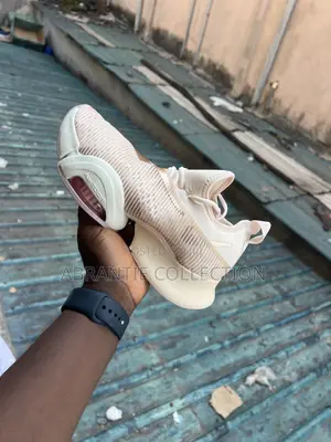 Nike Air Zoom Super Rep Available